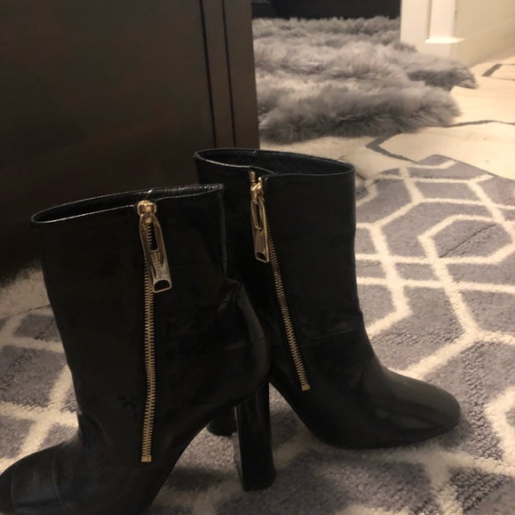 BURBERRY snakeskin boots - Picture 3 of 5